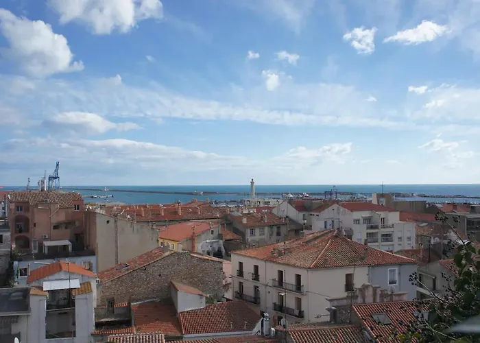 Studio Centre Ville Sete